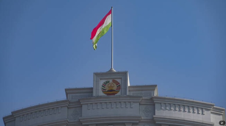 অবৈধভাবে বিদ্যুৎ ব্যবহারকারীদের ১০ বছরের কারাদণ্ডে...