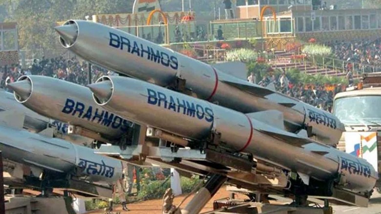 বিপুল পরিমাণ ব্রহ্মোস ক্ষেপণাস্ত্র কিনছে ভারত...